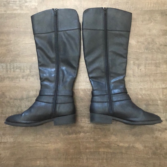 American Eagle black leather boots - Picture 2 of 5